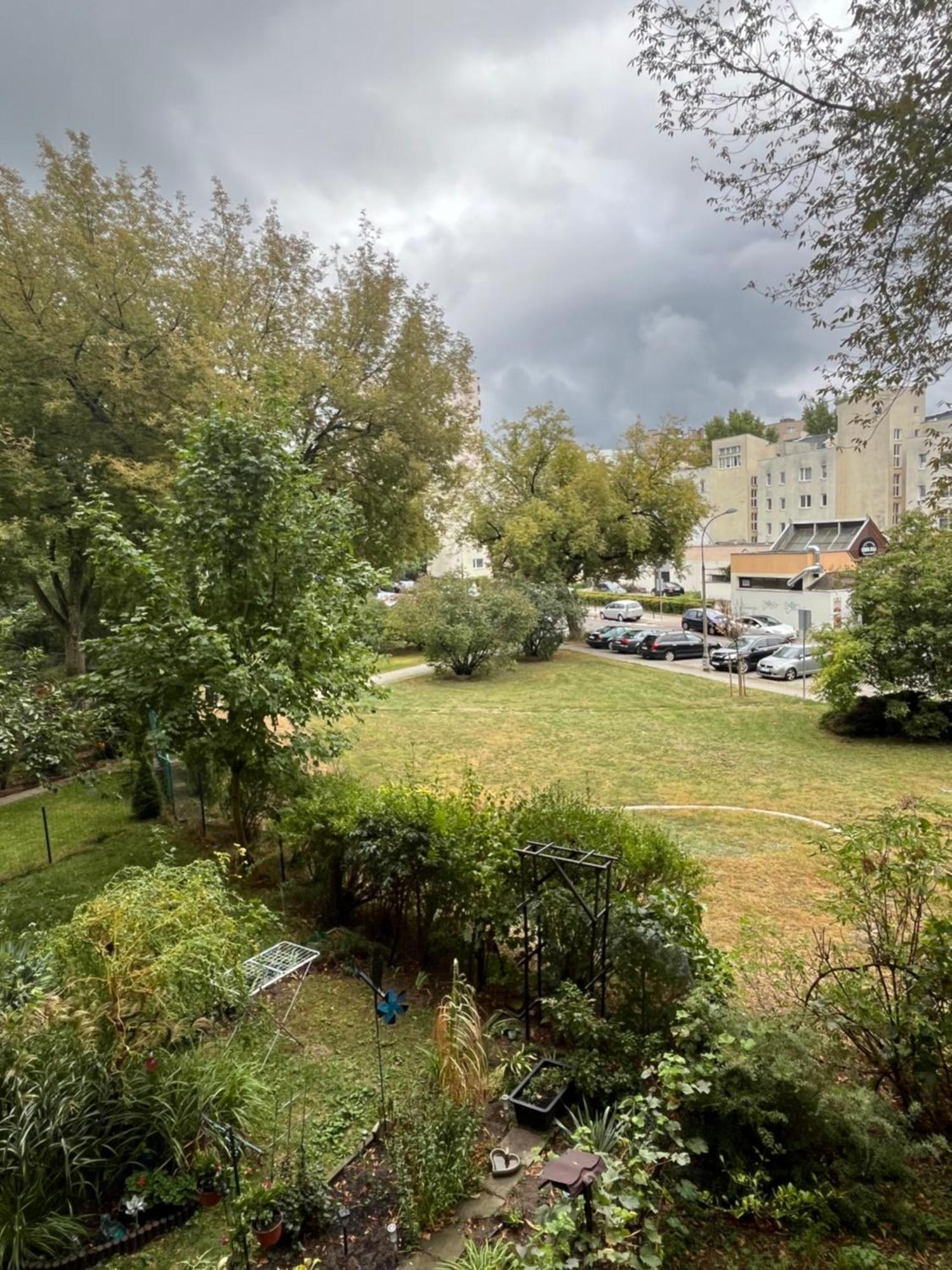 Apartament- Metro Trocka Warszawa Zewnętrze zdjęcie