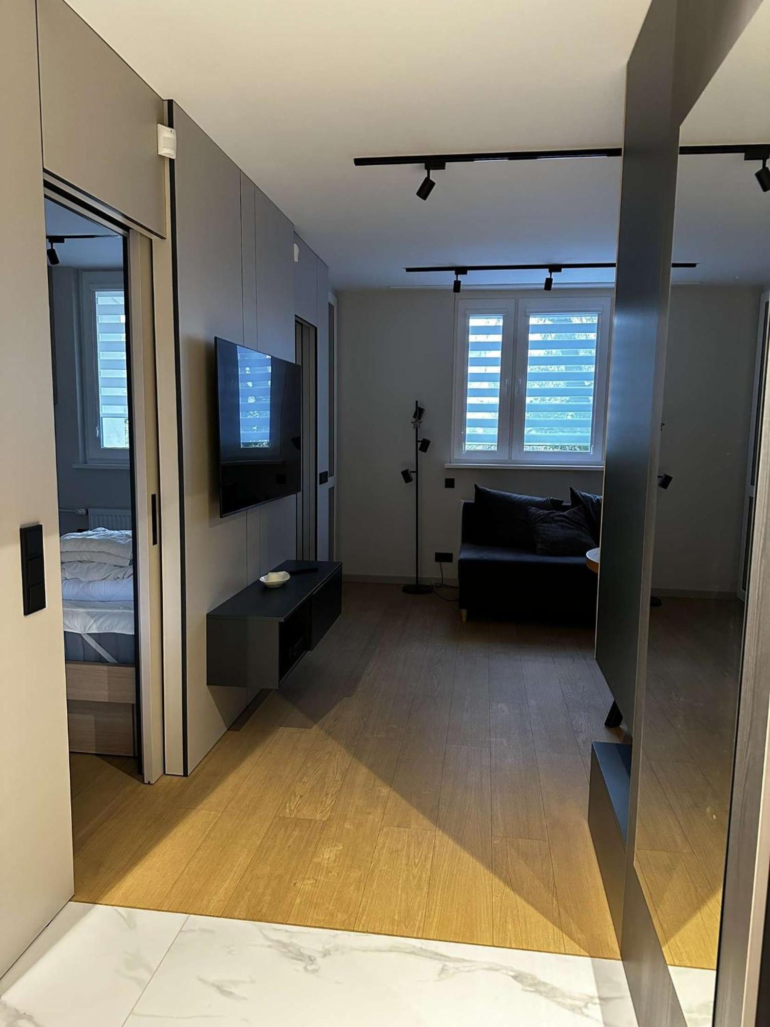 Apartament- Metro Trocka Warszawa Zewnętrze zdjęcie
